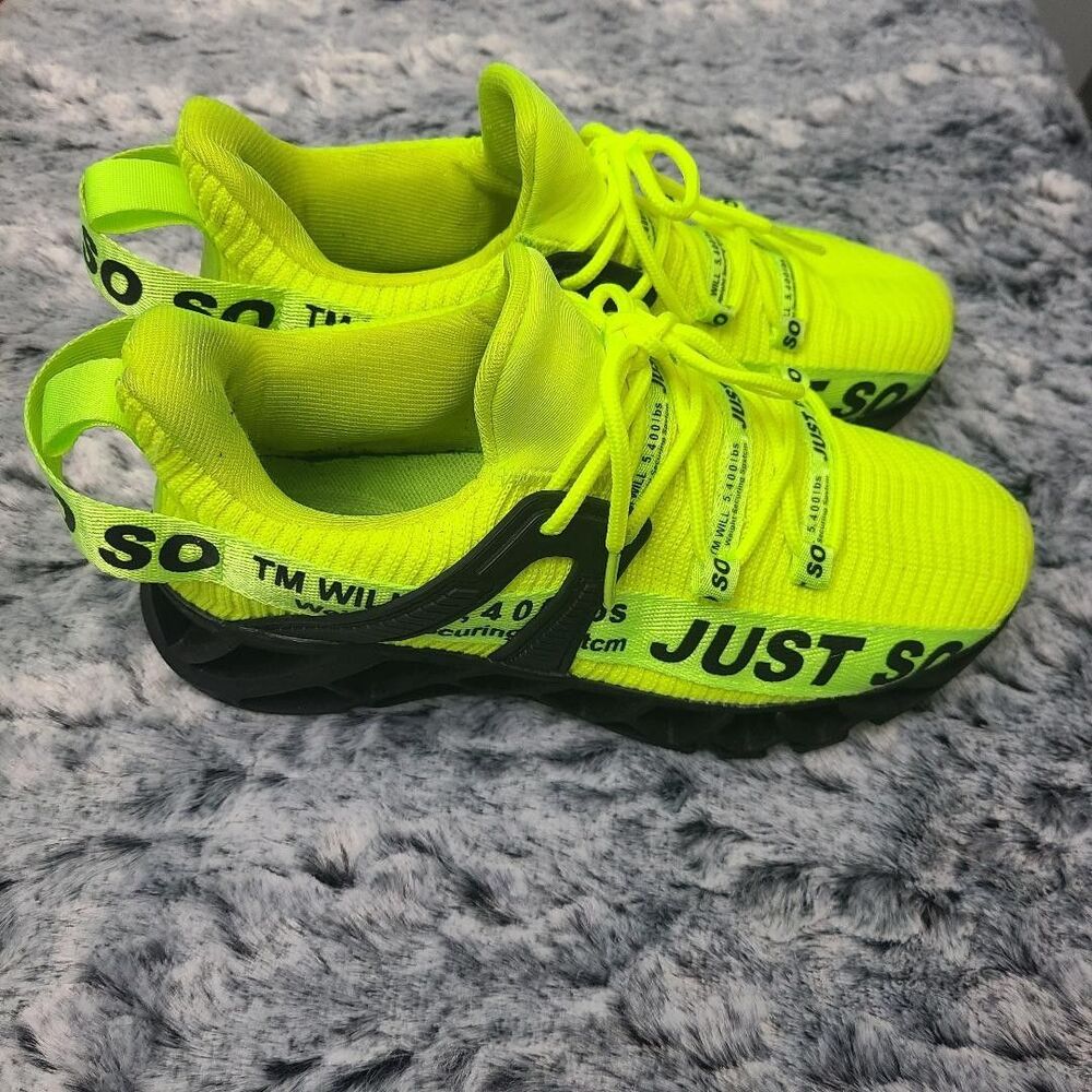 Just So So Women Walking Running Athletic Blade Fashion Sneakers Size 8